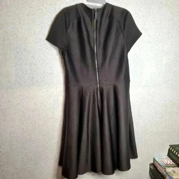 Ted BakerWomens Black Melisse Embossed Neoprene Dress Size 4 - Picture 8 of 13